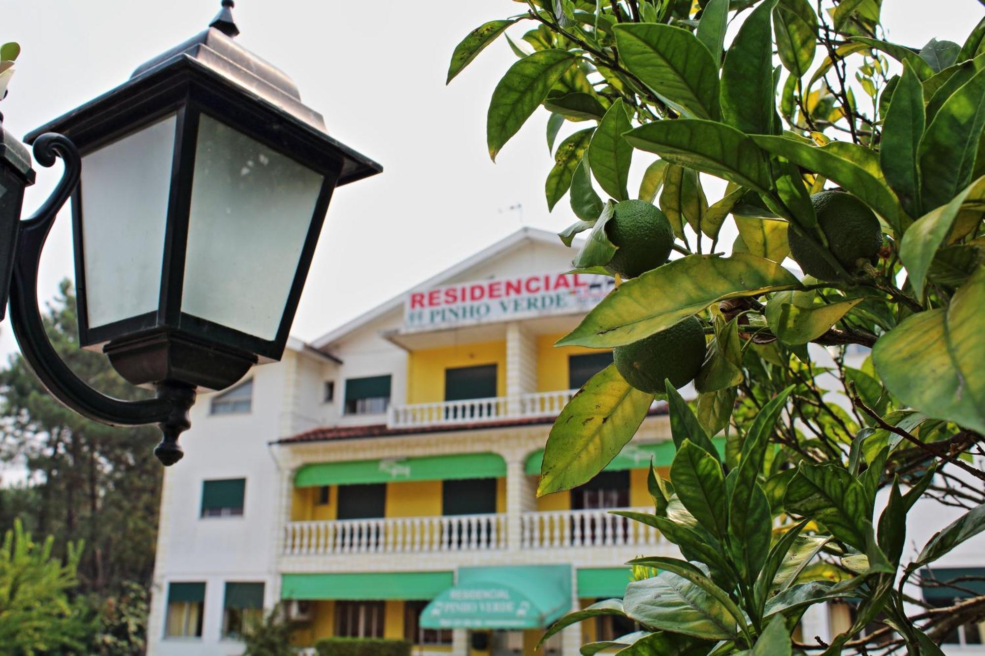 Residencial Pinho Verde มิอัลฮาดา ภายนอก รูปภาพ
