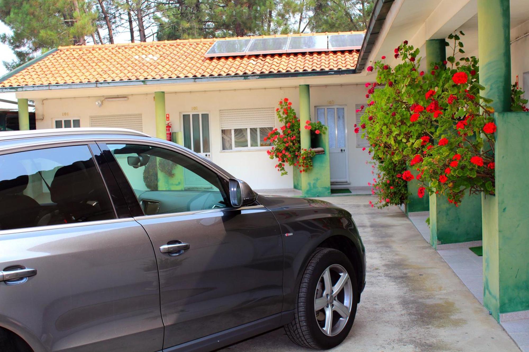 Residencial Pinho Verde มิอัลฮาดา ภายนอก รูปภาพ