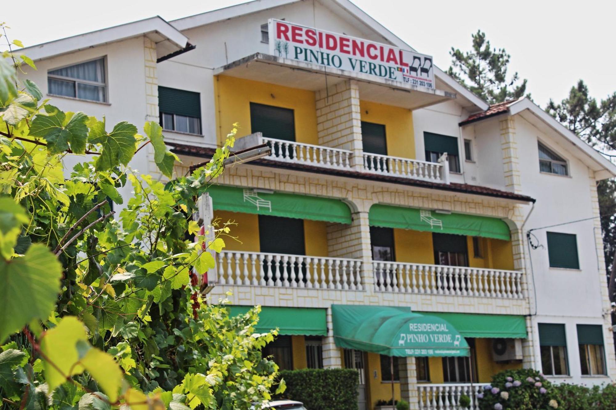 Residencial Pinho Verde มิอัลฮาดา ภายนอก รูปภาพ