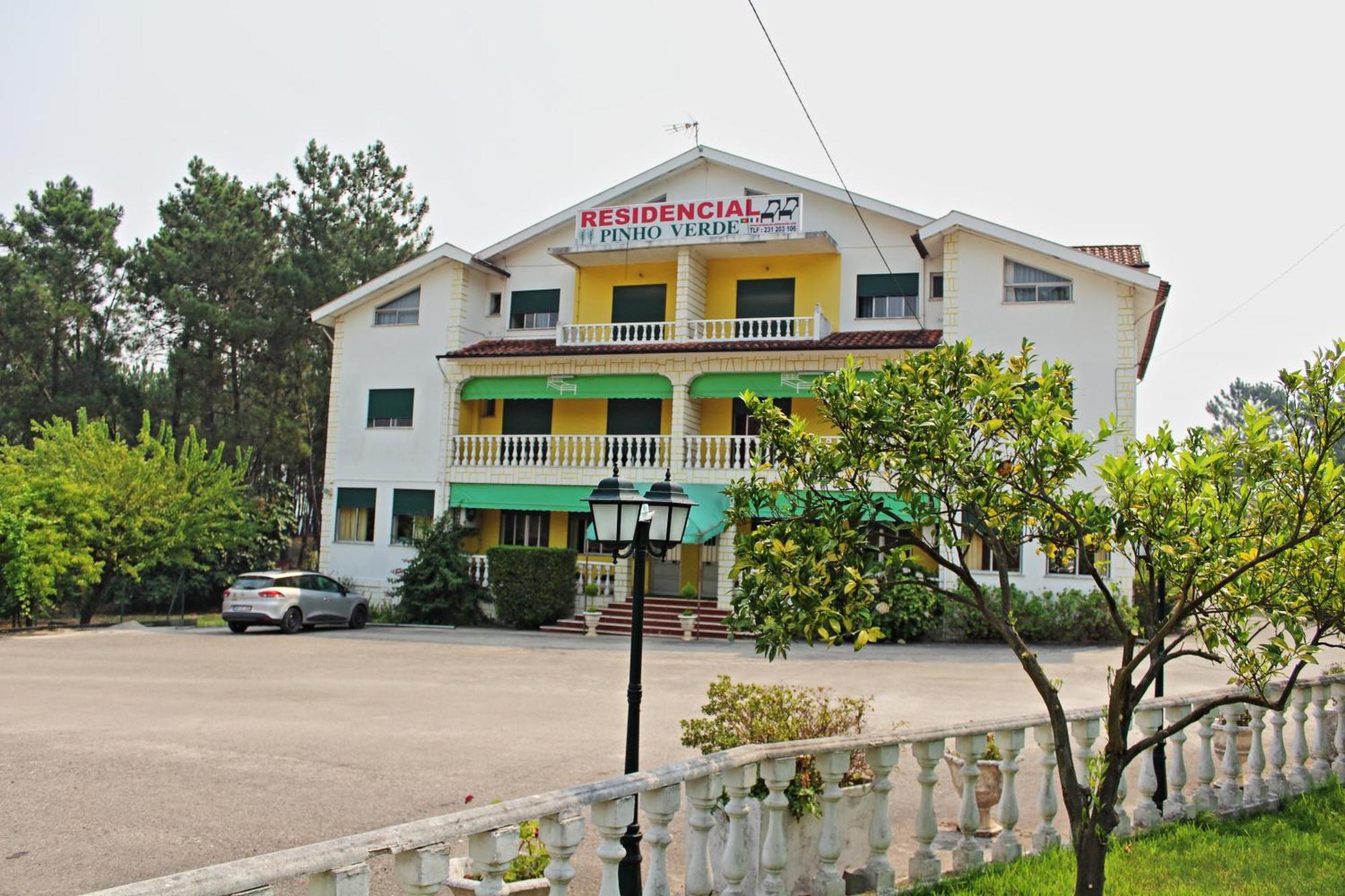 Residencial Pinho Verde มิอัลฮาดา ภายนอก รูปภาพ