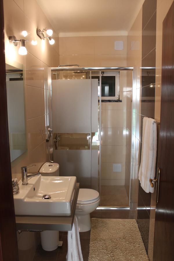 Residencial Pinho Verde มิอัลฮาดา ภายนอก รูปภาพ